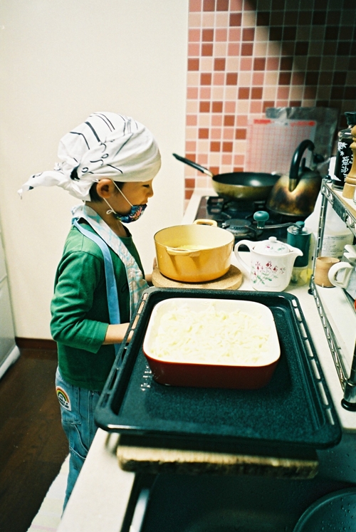 お母さんのために料理