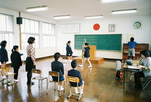 薩川小学校卒業式練習